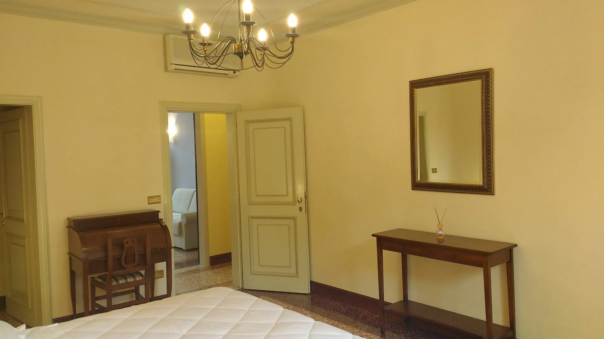 Main Street 59 Apartment Bologna Italy